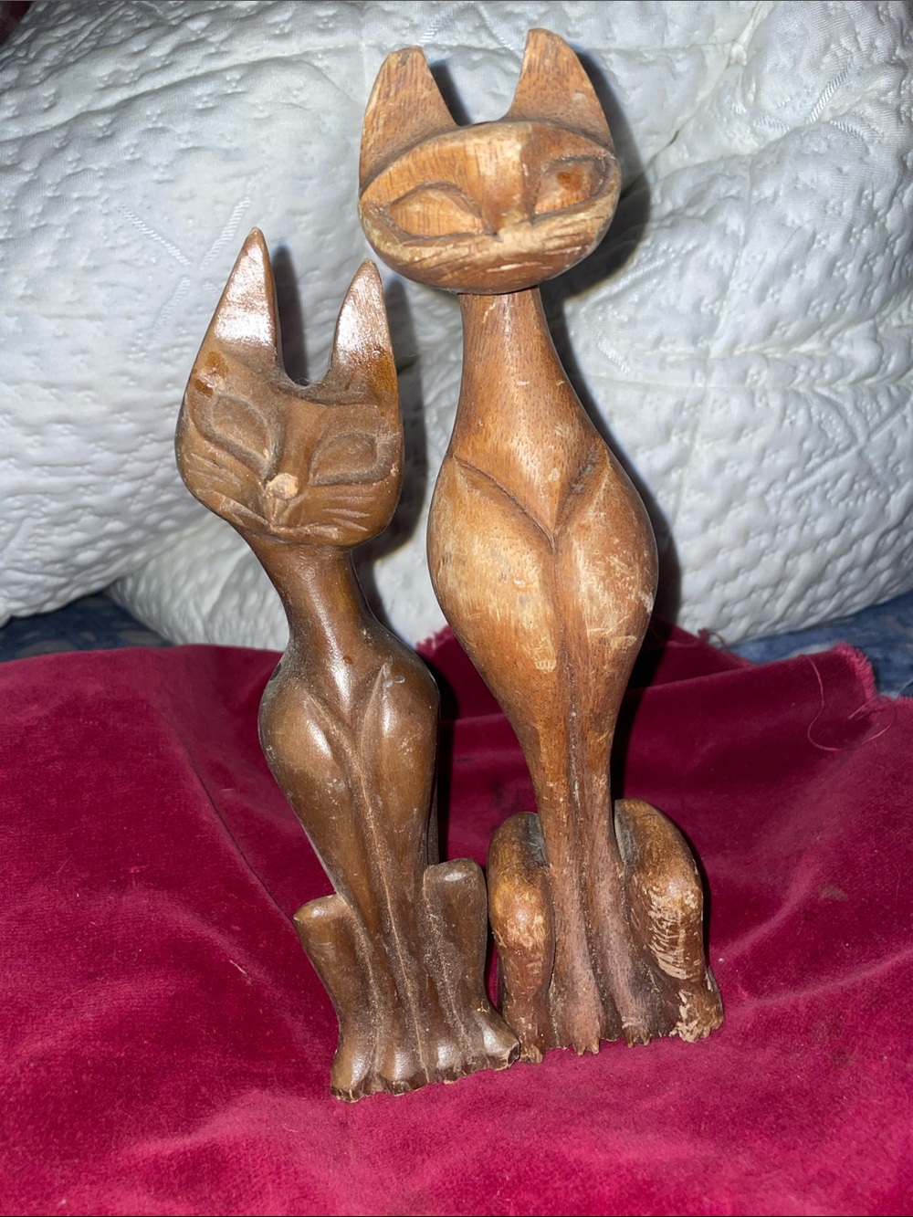 Hand-Carved Wooden Cat Figurines - Brown